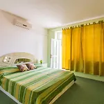 Apartments Sany - One Bedroom Apartment With Balcony And Sea View