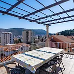 Apartment Dorica - Two Bedroom Apartment With Terrace