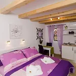 Lavender Garden Apartments - Studio Apartment First Floor - Apt 3