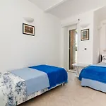 Apartments Carmen & Tosca - Two-Bedroom Apartment With Terrace