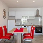 Apartment Pod Nespolom - One Bedroom Apartment With Terrace