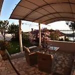 Nika Family Apartments