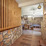Villa Lazini Dvori - Two Bedroom Stone House Villa With Private Pool