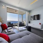 Apartment Lavilla - Two Bedroom Apartment With Balcony And Sea View Uti
