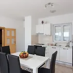 Apartments Villa Ari