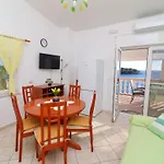 Apartments Villa Senija - Three Bedroom Apartment With Terrace And Sea View Rosemary