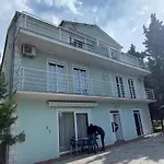 Apartments Smokvica - Three Bedroom Apartment With Terrace Apartment 7