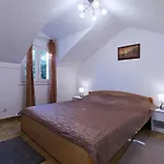 Apartment Niki - One-Bedroom Apartment With Balcony A2 1