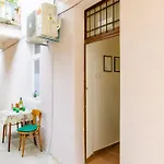 Apartment Lucy - Two Bedroom Apartment With Terrace And City View Gustin