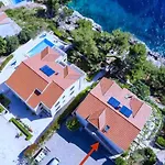 Apartments Plavac Mali- Comfort One Bedroom Apartment With Terrace And Sea View