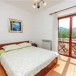 Villa Anka - Five-Bedroom Villa With Terrace And Swimming Pool