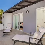 Apartment Life Plus-Two Bedroom Apartment With Terrace