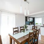 Apartment Doma - Two Bedroom Apartment With Terrace