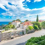 Apartment Luce Royal - One Bedroom Apartment With Balcony And Sea View