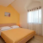 Apartments Kor Ula - Two Bedroom Apartment With Terrace And Sea View Coral