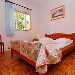 Apartment Domestic - Three Bedroom Apartment With Terrace