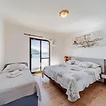 Apartments By The Sea Ubli, Lastovo - 8344