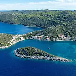 Apartments And Rooms By The Sea Zaklopatica, Lastovo - 8339