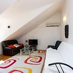 Apartments Harlekin- One-Bedroom Apartment With Sea View