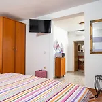 Apartments Nikolina Lu - Studio 3 Adults