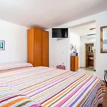 Apartments Nikolina Lu - Studio 3 Adults