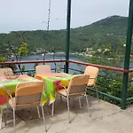 Bodul Vacation Apartment - Two Bedroom Apartment With Terrace And Sea View