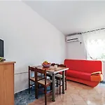 Apartments Hak - One Bedroom Apartment With Terrace And Sea View