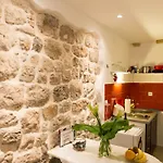 Apartment Lee Loo - Studio Apartment