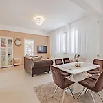 Villa Ponar With Swimming Pool