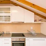 Guest House Zaton - Zaton Veliki - One-Bedroom Apartment With Terrace And Sea View - Gomila 12A