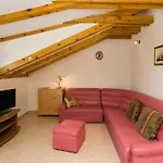 Guest House Zaton - Zaton Veliki - One-Bedroom Apartment With Terrace And Sea View - Gomila 12A