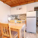 Greenside Cottage Lumi-Two Bedroom Holiday Home With Terrace And Sea View