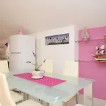 Apartments Kor Ula
