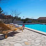 Villa Antonija - Four-Bedroom Villa With Terrace And Private Pool