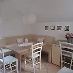 Apartment Majer - One-Bedroom Apartment With Balcony