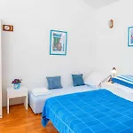 Apartments Klara-Gorjana-Comfort Studio With Balcony And Sea View 2