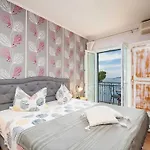 Apartment Villa Palma- Studio Apartment With Balcony And Sea View Soba 1