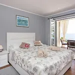 Villa Mirjana - One Bedroom Apartment With Terrace And Sea View Palma