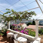 Guest House Misita - One Bedroom Apartment With Balcony And Sea View