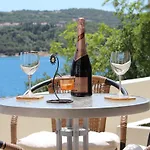 Apartments Lozica - Comfort Studio Apartment With Terrace And Sea View