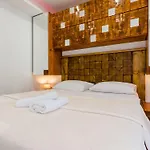 Apartments Dub - One-Bedroom Apartment With Terrace And Hot Tub No 5