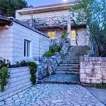 Guest House Kiko - Apartment With Balcony A5