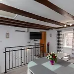Old Town Charming Nest - One Bedroom Apartment