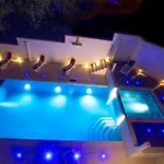 Villa Arion - Four Bedroom Villa With Terrace And Swimming Pool