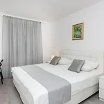 Apartment Dup I - Two Bedroom Apartment With Balcony