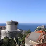 Apartment Magic - One Bedroom Apartment With Sea View