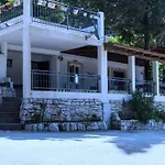 Apartments Ammos - One Bedroom Apartment With Shared Terrace And Sea View Veliki
