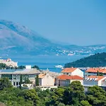 Apartments & Rooms Tapera- Comfort One-Bedroom Apartment With Terrace And Garden View