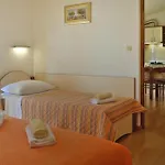Apartment Pink In Starigrad Paklenica Only 200 M From The Sea