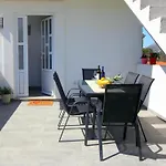 Apartment Milenka - Four Bedroom Apartment With Terrace